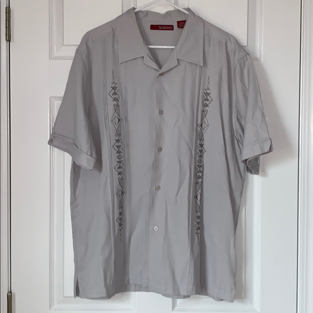 Men’s gray Sobrino button-down short-sleeve shirt